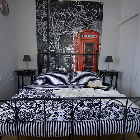 Dvacetsedm Apartment *